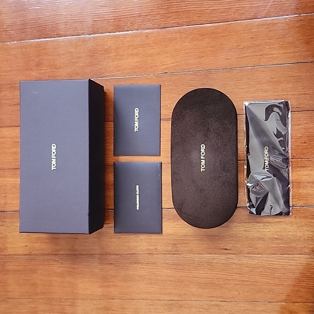 Tom Ford sunglasses case kit